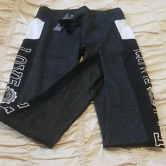 Leggings  only 3 for $20 - Picture 3 of 5